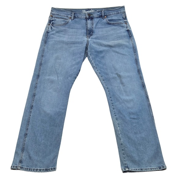 Wrangler Retro Slim Straight Jeans Mens Size 36x32 Light Wash Denim - Picture 1 of 9